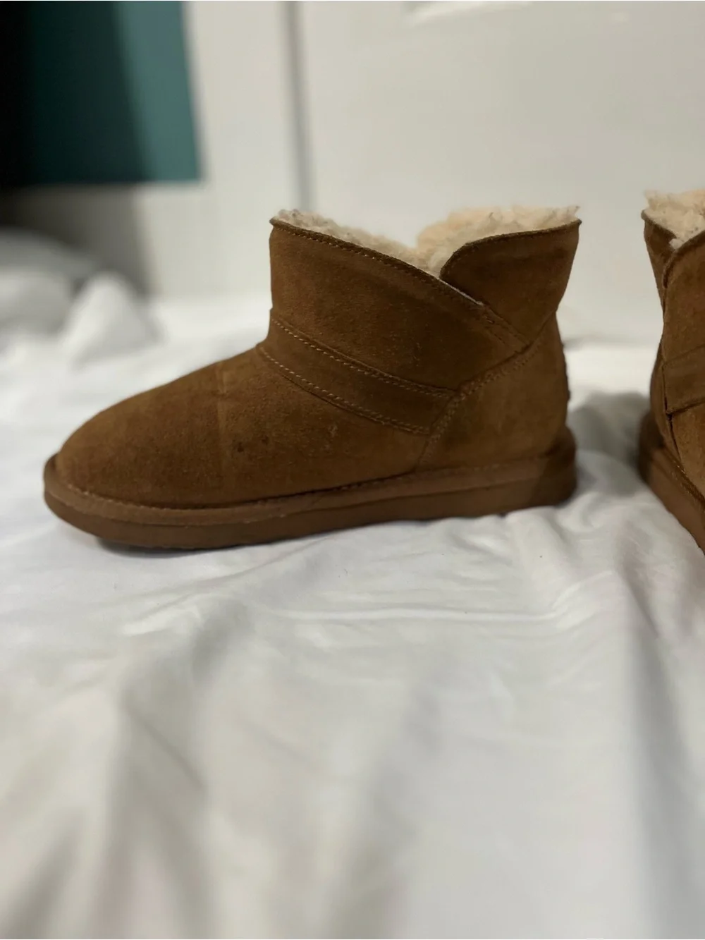 Kids Bear Paw Cozy Faux-Shearling Slip-On Booties in Brown size 4